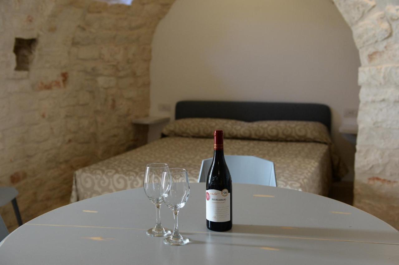 Trullo Vino & Amore Alberobello Bagian luar foto
