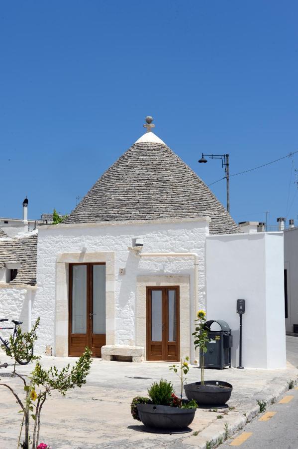 Trullo Vino & Amore Alberobello Bagian luar foto