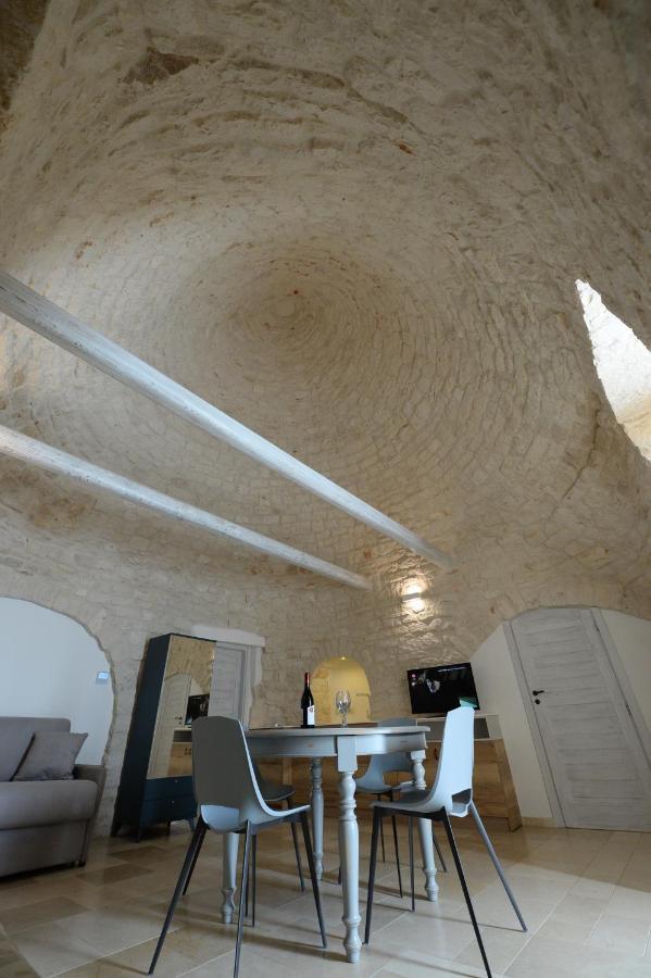 Trullo Vino & Amore Alberobello Bagian luar foto